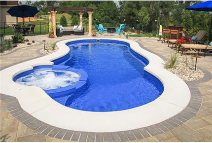 بهترین رنگ برای استخر چیست؟