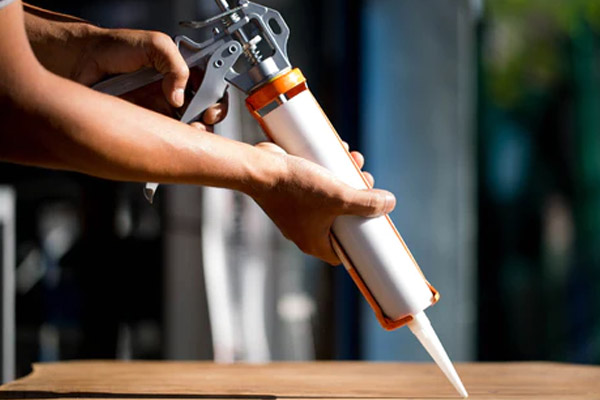 آیا چسب آکواریوم همان چسب سیلیکون است