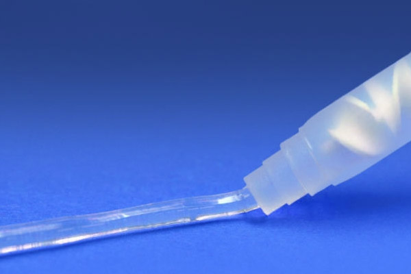 چسب آکواریومی بی رنگ