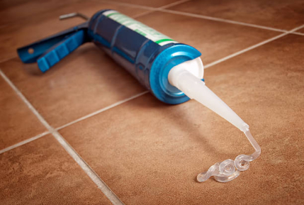 بررسی تفاوت چسب سیلیکون و چسب آکواریوم